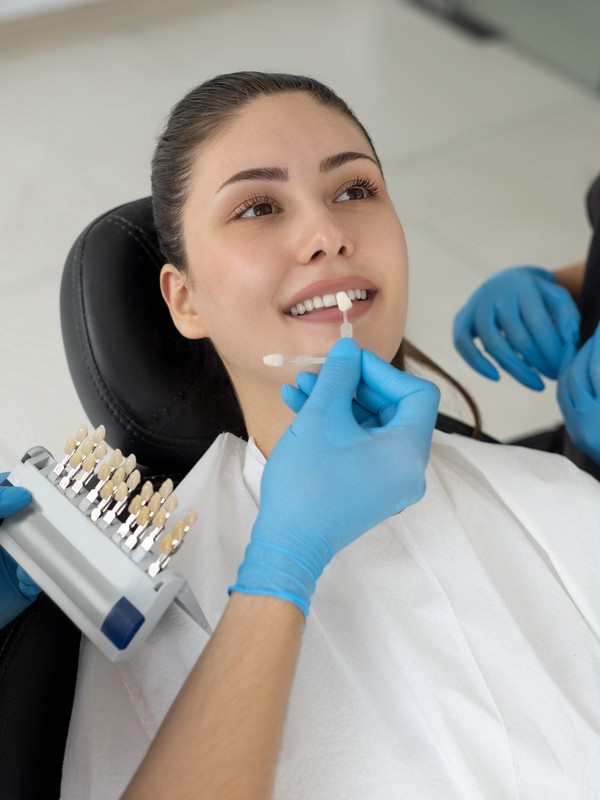 Implantes dentales en Toledo para recuperar sonrisa con resultados naturales