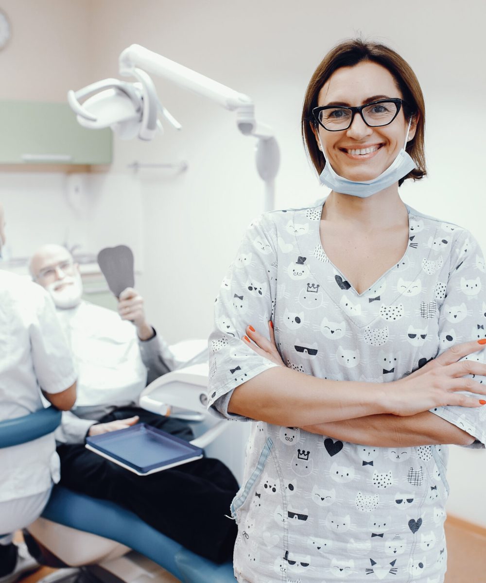 Equipo de dentistas especialistas en clínica dental en Toledo