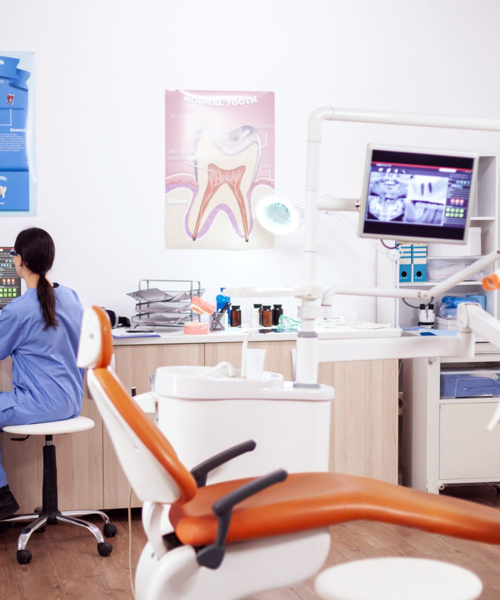 Clínica dental en Toledo con tecnología avanzada y especialistas en salud bucal